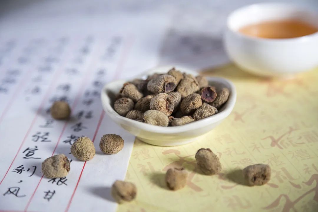 转载：本草古籍盛赞的覆盆子，究竟有何神奇功效？鲁迅先生也爱吃它……