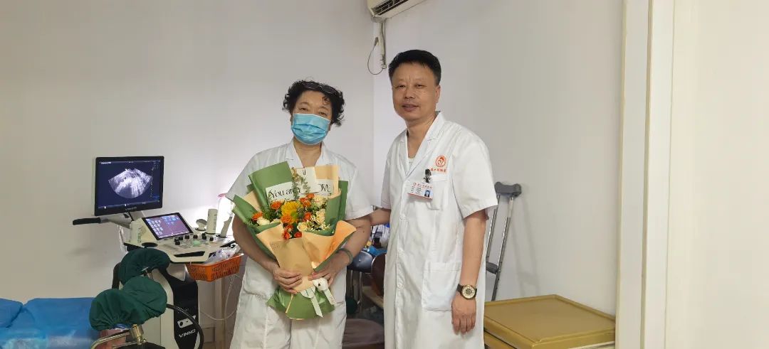 凭仁爱之心 让爱流盈万家|祝海口玛丽医院医务工作者医师节快乐！