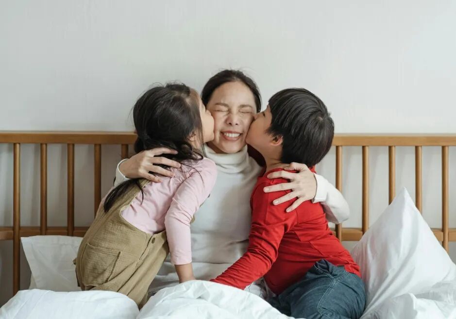 家庭和谐的黄金规律：爸爸爱妈妈，妈妈更爱孩子！